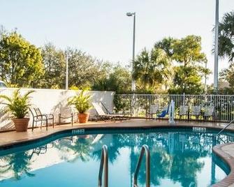 MainStay Suites Tamarac - Tamarac - Bazén