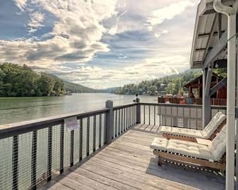 Bills Bungalow on Lake Burton with Top Dock and Patio - Clayton - Balcony