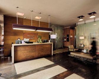 Mercure Bogota Bh Zona Financiera - Bogotá - Front desk