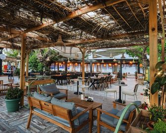 Kiraz Beach Otel - Erdek - Patio