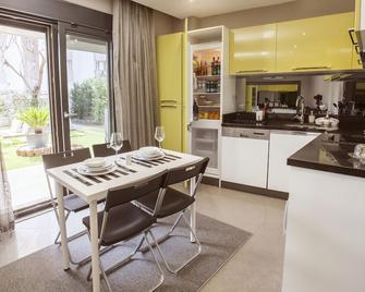 Bmk Suites & Apartments - Antalya - Jídelna