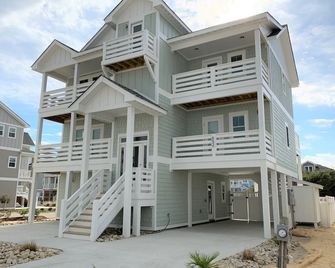 Elevatorsteps To The Beachprivate Poolhot Tub - Corolla - Building