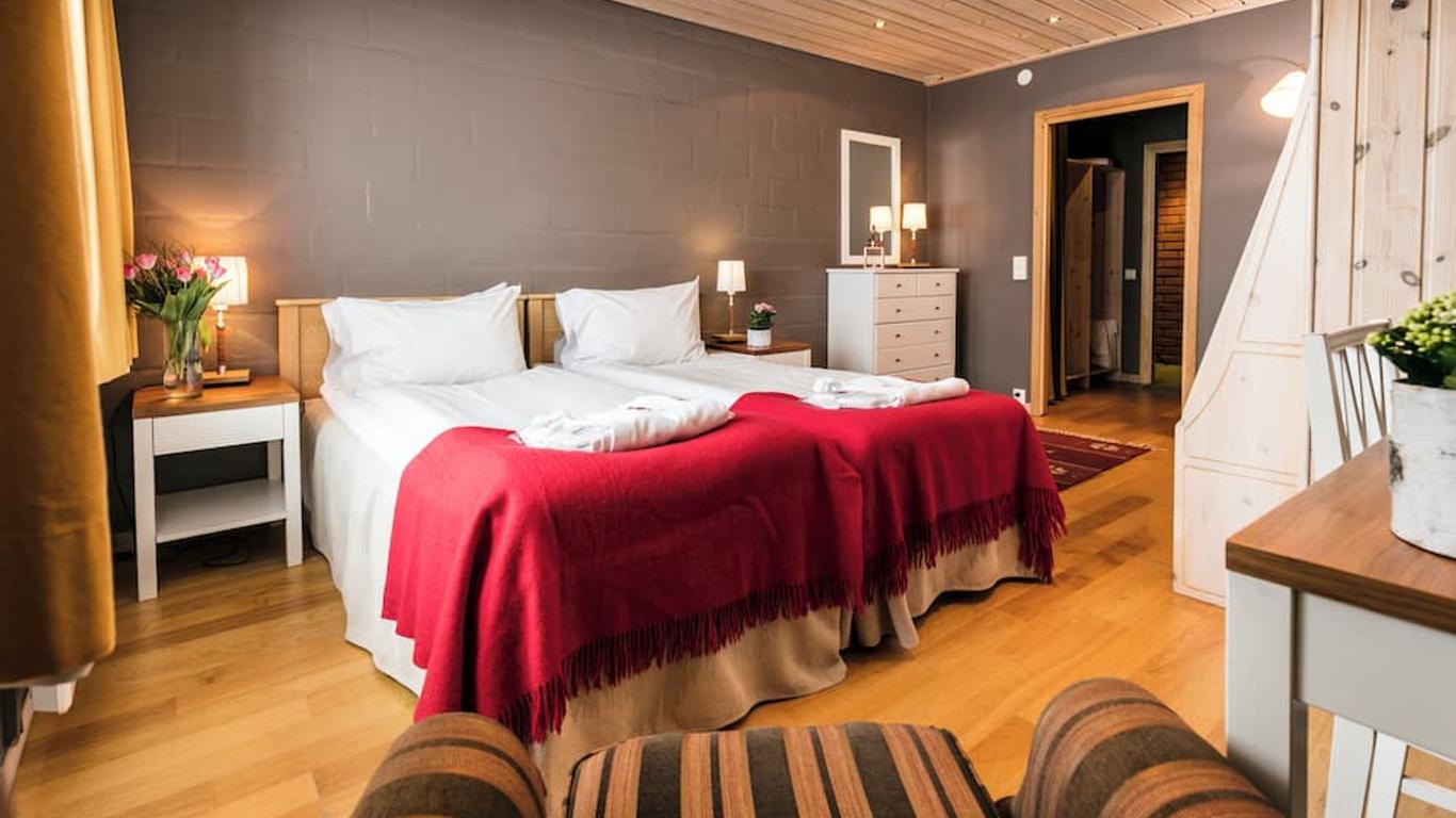 ستوروجنا هوجفجول شوتل أوش سبا