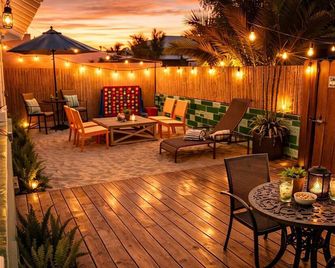 Bamboo House (Downtown, Convention Center) 3br - San Diego - Uteplats