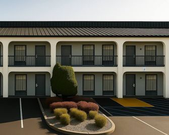 Baymont by Wyndham Fayetteville NC - Fayetteville - Gebäude