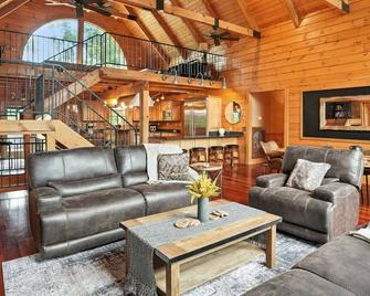 Secluded Nashville Luxury Lodge - Ashland City - Sala de estar