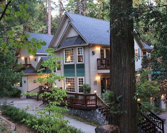McCaffrey House Bed and Breakfast Inn - Twain Harte - Gebouw