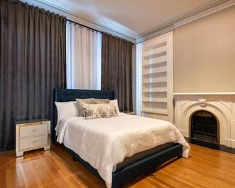 Near All Perfect 5 Star Long Stayparking Available - Executive Rental - Albany - Bedroom