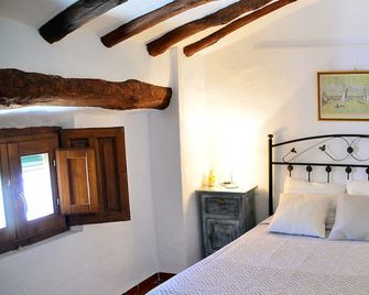 Casa Rural El Portón de Galera - Galera - Bedroom