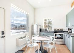 Casitas at Capitol Reef - Torrey - Kitchen