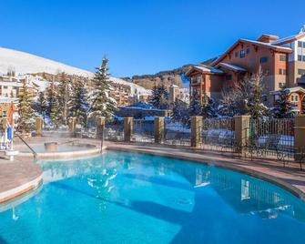 Grand Lodge Condo In The Heart Of Mt Crested Butte 1 Bedroom Condo - No Cleaning Fee! by RedAwning - Crested Butte - Pool
