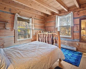 Gorgeous Log Cabin - Wineries, Dan River, Hiking - Meadows of Dan - Habitación