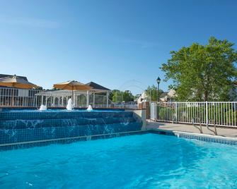 كلوب ويندام كينجزجايت - وليامز (فرجينيا) - حوض السباحة