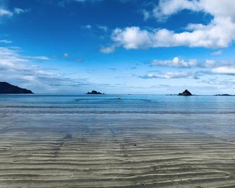 Stunning Waterfront Paradise - Rawhiti - Playa