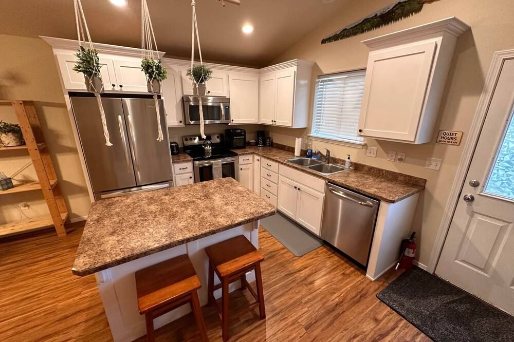 Enjoy The Outdoors at New 3BR Home Near Smith Rock - Prineville - Keuken