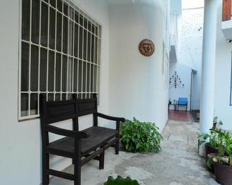 Bungalows Teka - Zihuatanejo - Innenhof