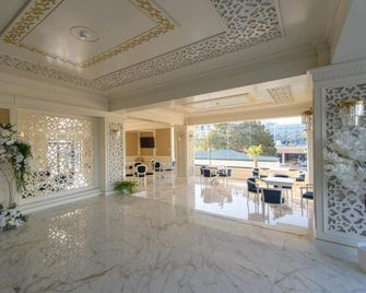 Grand Hotel Caraiman - Neptun - Recepción