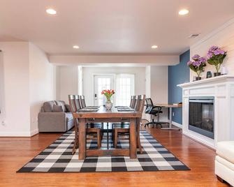 Come Be Our Guest At A Place of Peace - Harbeson - Dining room