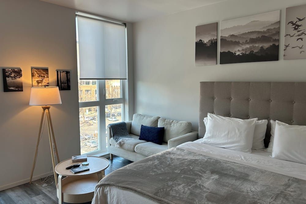 Stylish Midtown of Sacramento Luxurious and Spacious Studio at level 6 nice view - Sacramento - Habitación