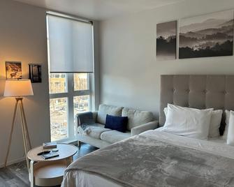 Stylish Midtown of Sacramento Luxurious and Spacious Studio at level 6 nice view - Sacramento - Bedroom
