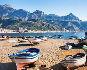 New Naxos Village - Giardini Naxos - Spiaggia