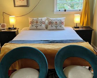 Happy Haven w hottub, Gym, & hammocks in West AVL - Asheville - Κρεβατοκάμαρα