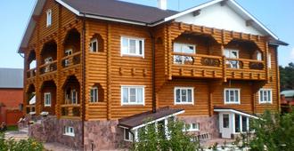 Mustang Guest House - Ijevsk - Bâtiment