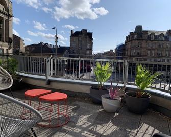 Tolbooth Apartments by Principal Apartments - Glasgow - Balcony