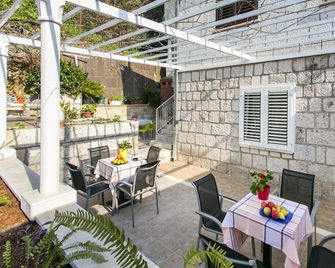 Kusalo Guesthouse - Dubrovnik - Patio