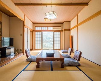 Yugawara Onsen Apolosou - Yugawara - Sala de jantar