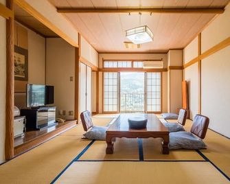 Yugawara Onsen Apolosou - Yugawara - Spisestue
