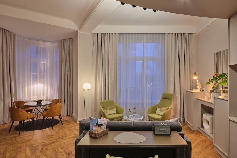 كلاسيك هوتل أليكساندرا بلازا