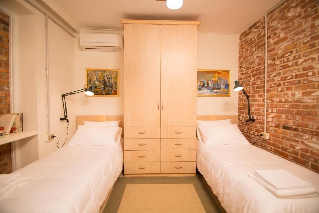 مبيت وإفطار أرتيستيك تيرانا - تيرانا - غرفة نوم