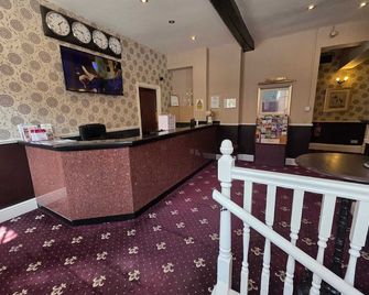 Castle Hotel Tamworth - Tamworth - Рецепція