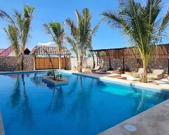 Salama & Mbuyuni Bungalows - Matemwe - Pool