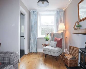 Osprey Cottage - Porthmadog - Living room