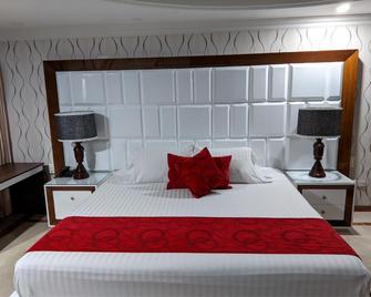 Hotel Ingenio Reina Isabel - Cali - Bedroom