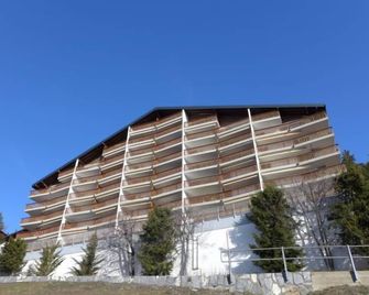 Apartment Eden Roc 29 by Interhome - Crans-Montana - Building