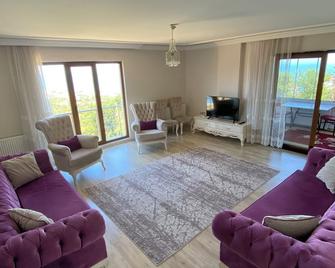 Menekse Apart 2 - Trabzon - Salon
