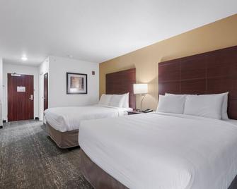 Cobblestone Hotel & Suites - Bellefontaine - Bellefontaine - Habitación