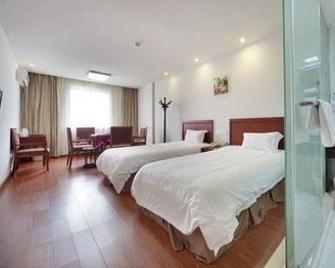 Greentree Inn Jiangsu Suzhou Wujiang Tongli Express Hotel - Suzhou - Habitación