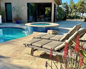 Hill top pool house villa, panoramic observation deck, spa, botanical sanctuary - Fallbrook - Басейн