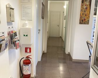 B&B Birba - Roma - Pasillo