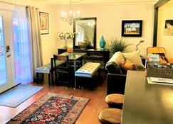 Historic Downtown Compound For Large Groups, Walk To Plaza - Santa Fe