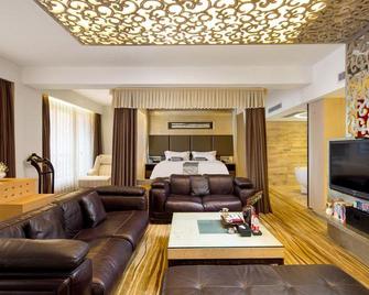 Heaven-sent Plaza Hotel Zhanjiang - Zhanjiang - Sala de estar
