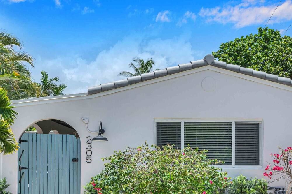 Walk to beach two cottages swimming pool hot tub Surf and Sand RESlDENCES - Fort Lauderdale - Vista del exterior