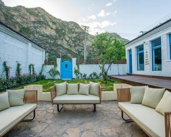 Snail's Home Hostel - Beijing - Patio