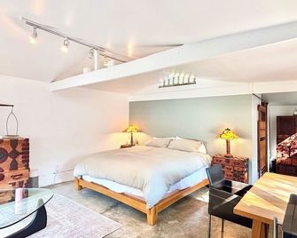 Charming Cottage in Bungalow Heaven Pasadena Minutes to Rosebowl - Pasadena - Bedroom