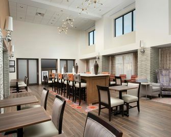 Hampton Inn & Suites by Hilton San Antonio Lackland AFB SeaWorld - San Antonio - Restaurante