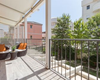 Guesthouse Libeticus - קליארי - מרפסת